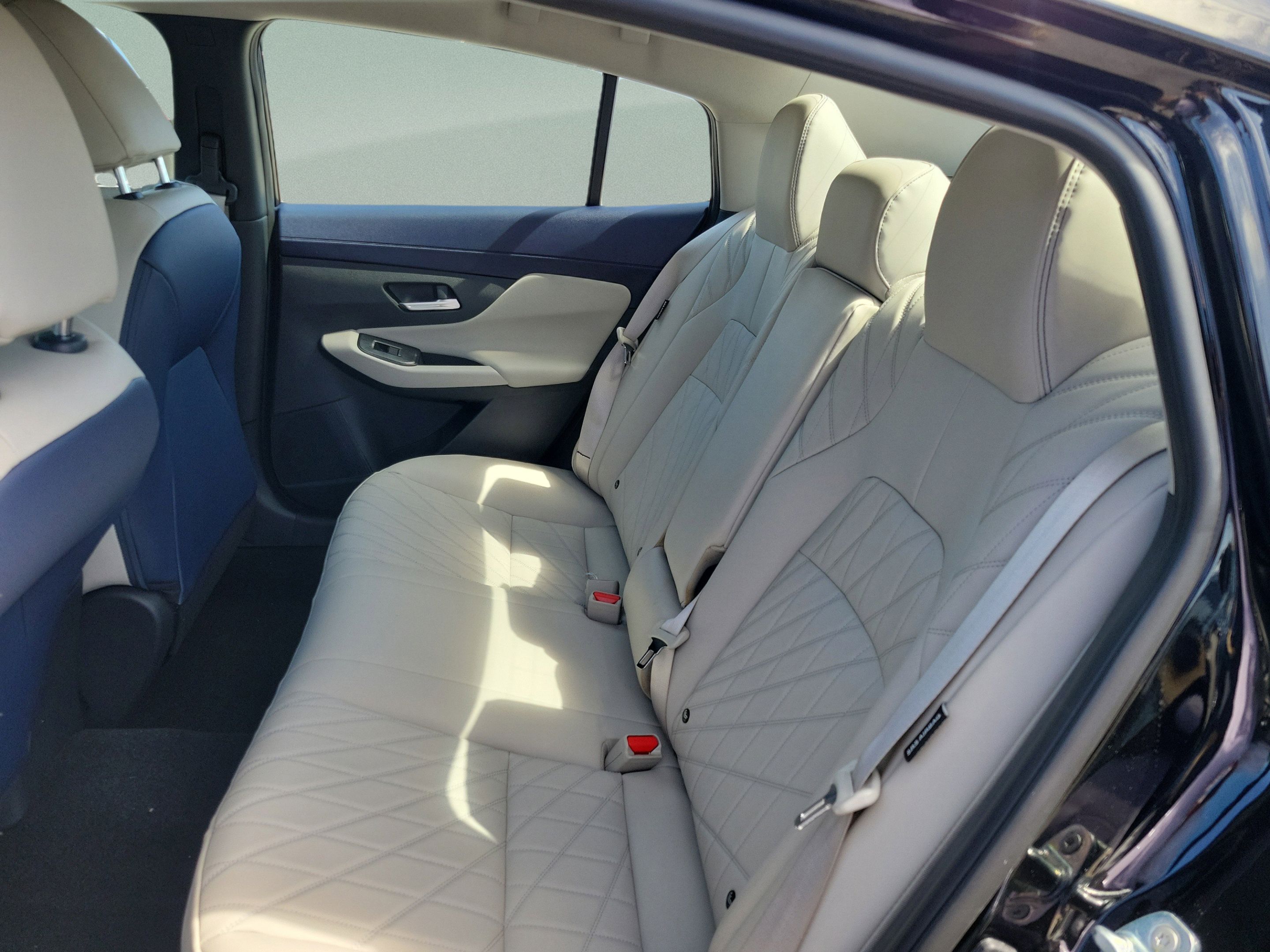 New 2026 Nissan Sentra SL w/ Floor Mat Package FWD image 11