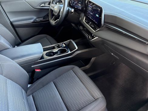 Used 2026 Chevrolet Equinox LT w/ LPO, Floor Liner Package FWD image 24