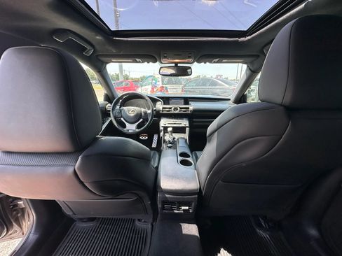 Used 2016 Lexus IS 200t w/ F Sport Package RWD image 15
