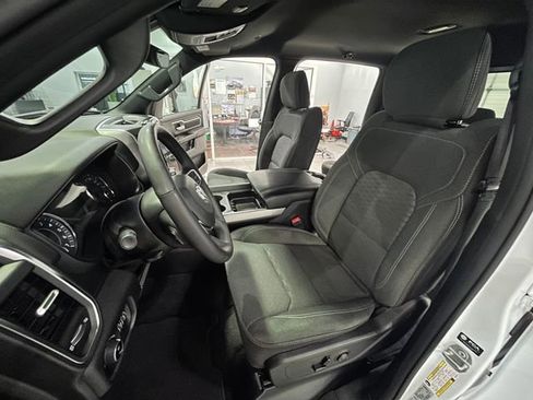 Used 2025 RAM 1500 Big Horn AWD/4WD image 11