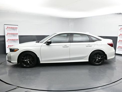 Used 2025 Honda Civic Sport image 5