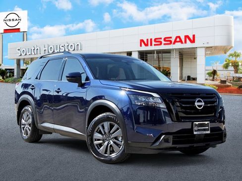 New 2025 Nissan Pathfinder SV w/ Cargo Package image 1