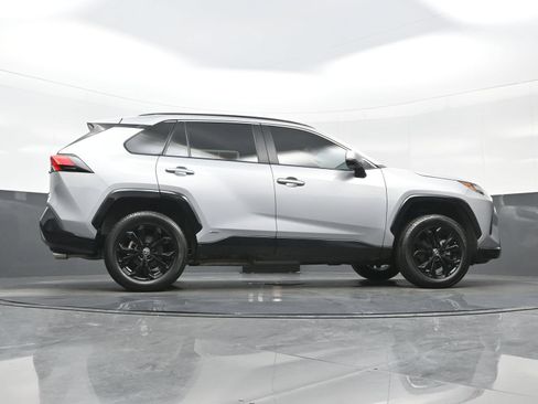 Used 2024 Toyota RAV4 SE AWD/4WD image 33