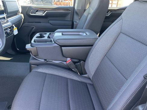 New 2026 GMC Sierra 1500 SLE w/ Preferred Package image 22