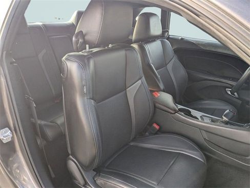 Used 2016 Dodge Challenger SXT Plus image 24