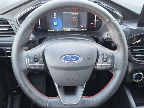 Used 2025 Ford Escape ST-Line AWD/4WD image 14