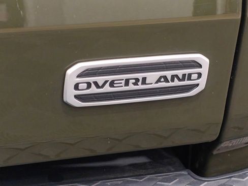Used 2022 Jeep Gladiator Overland w/ Popular Equipment Package AWD/4WD image 57