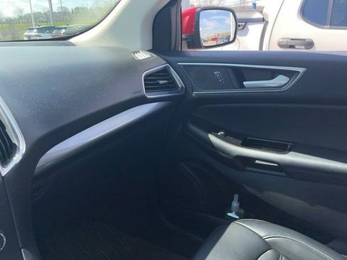 Used 2020 Ford Edge SEL w/ Convenience Package image 13