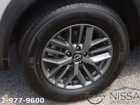 Certified 2024 Nissan Rogue S FWD image 8