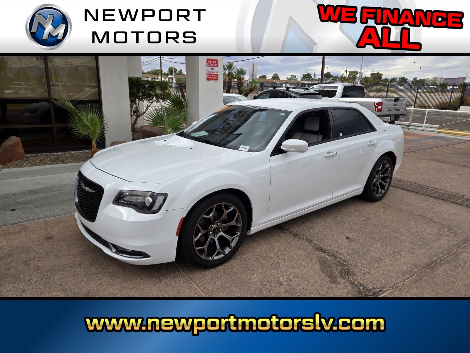 Used 2017 Chrysler 300 S RWD image 1