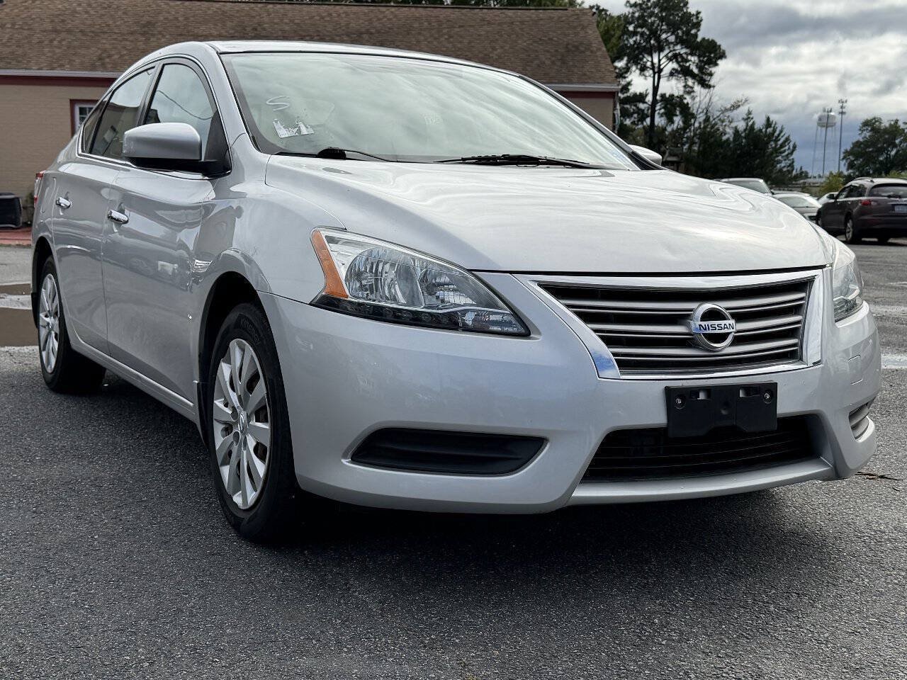 Used 2015 Nissan Sentra S FWD image 3