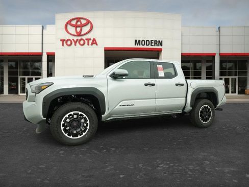 New 2026 Toyota Tacoma TRD Off-Road AWD/4WD image 6