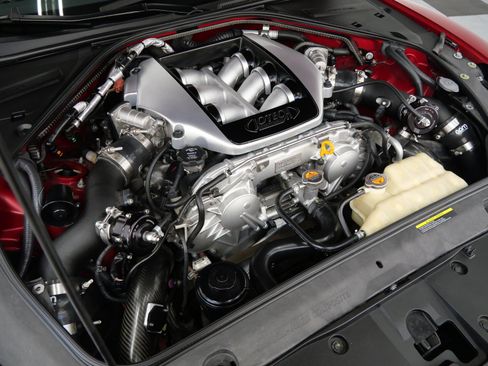 Used 2015 Nissan GT-R Premium AWD/4WD image 38