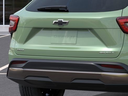 New 2025 Chevrolet Trax ACTIV w/ Driver Confidence Package FWD image 23