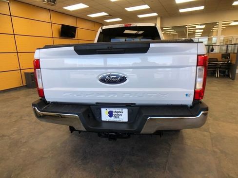 Certified 2019 Ford F250 XLT image 6