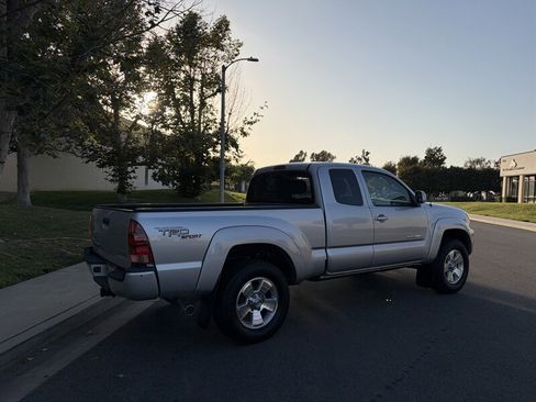 Used 2008 Toyota Tacoma PreRunner RWD image 4