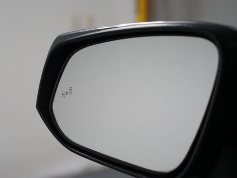 Used 2025 Toyota RAV4 XLE FWD image 26