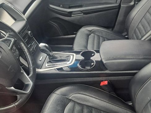 Used 2015 Ford Edge SEL w/ Equipment Group 201A AWD/4WD image 2