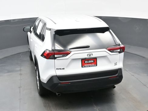 Used 2024 Toyota RAV4 LE image 37