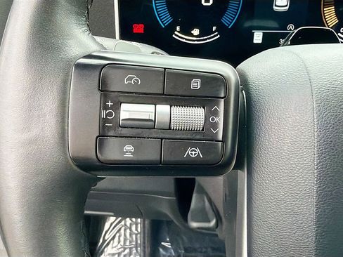 Used 2025 Hyundai Santa Fe SEL AWD/4WD image 12