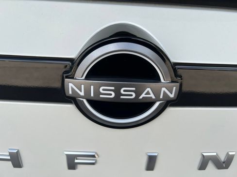 Certified 2024 Nissan Pathfinder Platinum AWD/4WD image 34