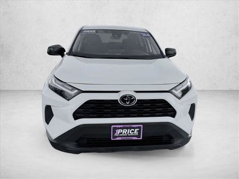 Used 2024 Toyota RAV4 LE AWD/4WD image 2