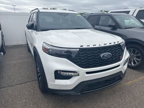 Used 2021 Ford Explorer ST w/ Equipment Group 401A AWD/4WD image 26