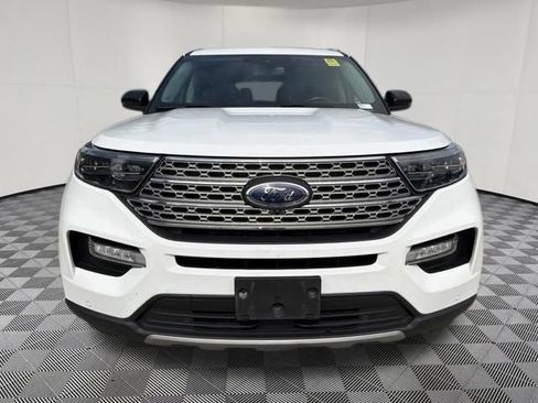 Used 2021 Ford Explorer Limited w/ Equipment Group 301A AWD/4WD image 15