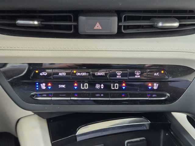 Used 2023 Buick Envision Avenir FWD image 19