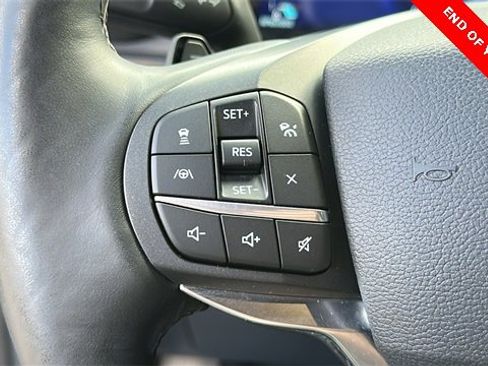 Certified 2020 Ford Explorer Platinum w/ Premium Technology Package image 24