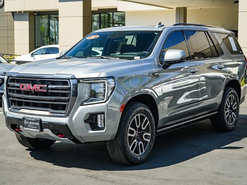 Used 2024 GMC Yukon AT4 w/ AT4 Premium Package AWD/4WD image 2