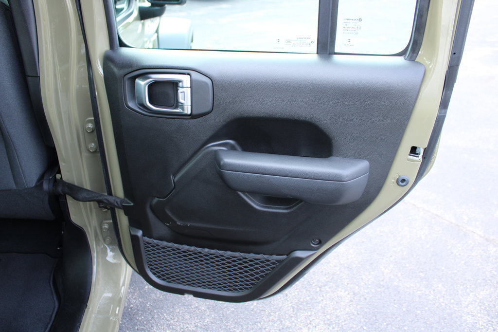 Used 2026 Jeep Wrangler Unlimited Sport AWD/4WD image 19