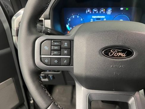 Used 2025 Ford F150 Lariat AWD/4WD image 27