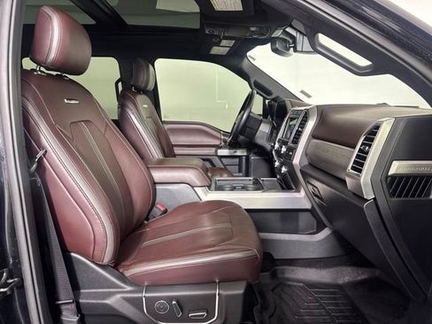 Used 2017 Ford F250 Platinum w/ Platinum Ultimate Package AWD/4WD image 4