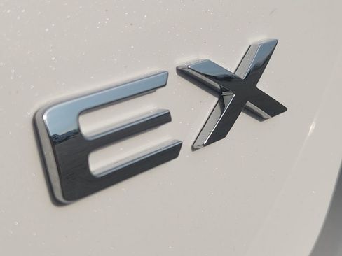 Used 2021 Kia K5 EX image 12