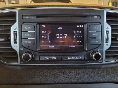 Used 2019 Kia Sportage LX FWD image 25