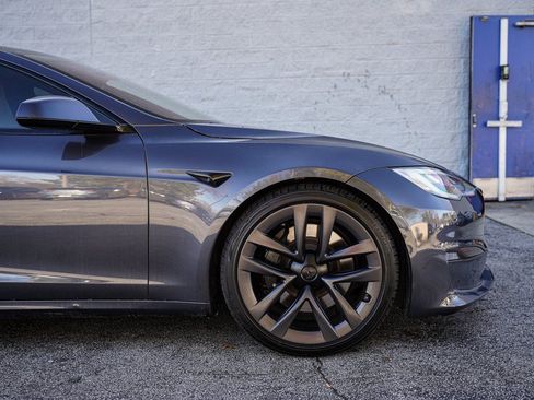 Used 2021 Tesla Model S Plaid image 16
