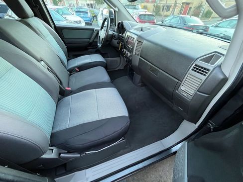 Used 2004 Nissan Titan SE w/ (Bed) Utility Bed Pkg image 14