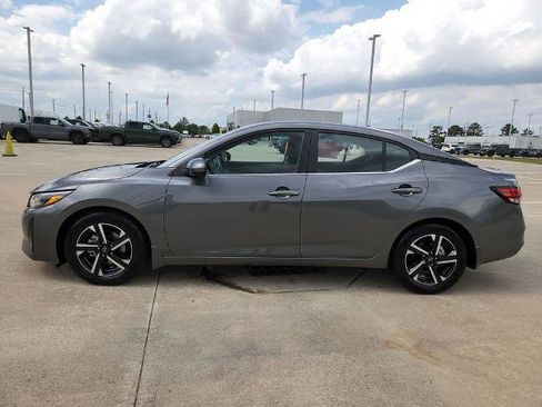 Certified 2025 Nissan Sentra SV w/ Trunk Package FWD image 8