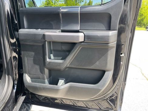 Used 2019 Ford F150 XLT w/ Equipment Group 302A Luxury AWD/4WD image 18