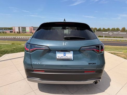 Used 2024 Honda HR-V Sport image 9