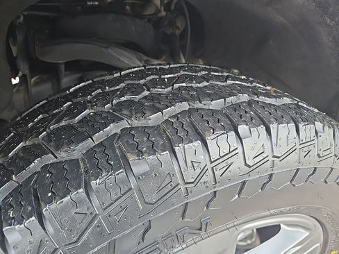 Used 2019 Ford F150 XLT w/ Equipment Group 302A Luxury image 11