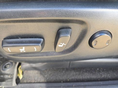 Used 2020 Toyota 4Runner SR5 image 11