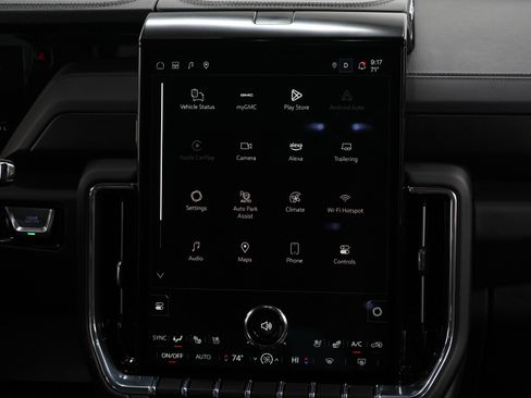 Used 2025 GMC Yukon Denali AWD/4WD image 15