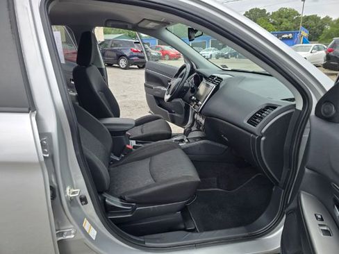 Used 2020 Mitsubishi Outlander Sport SE image 11