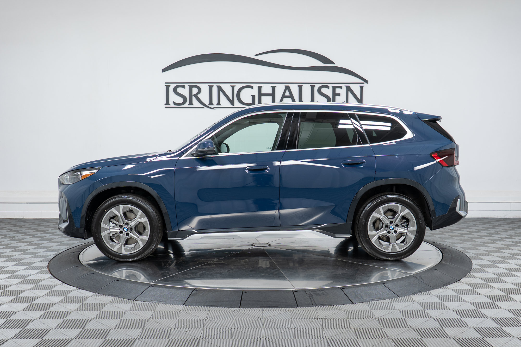 Used 2026 BMW X1 xDrive28i w/ Technology Package AWD/4WD image 8