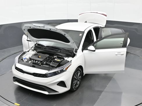 Used 2023 Kia Forte LXS w/ LXS Technology Package FWD image 46