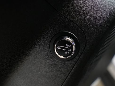 Used 2017 GMC Acadia Denali image 20