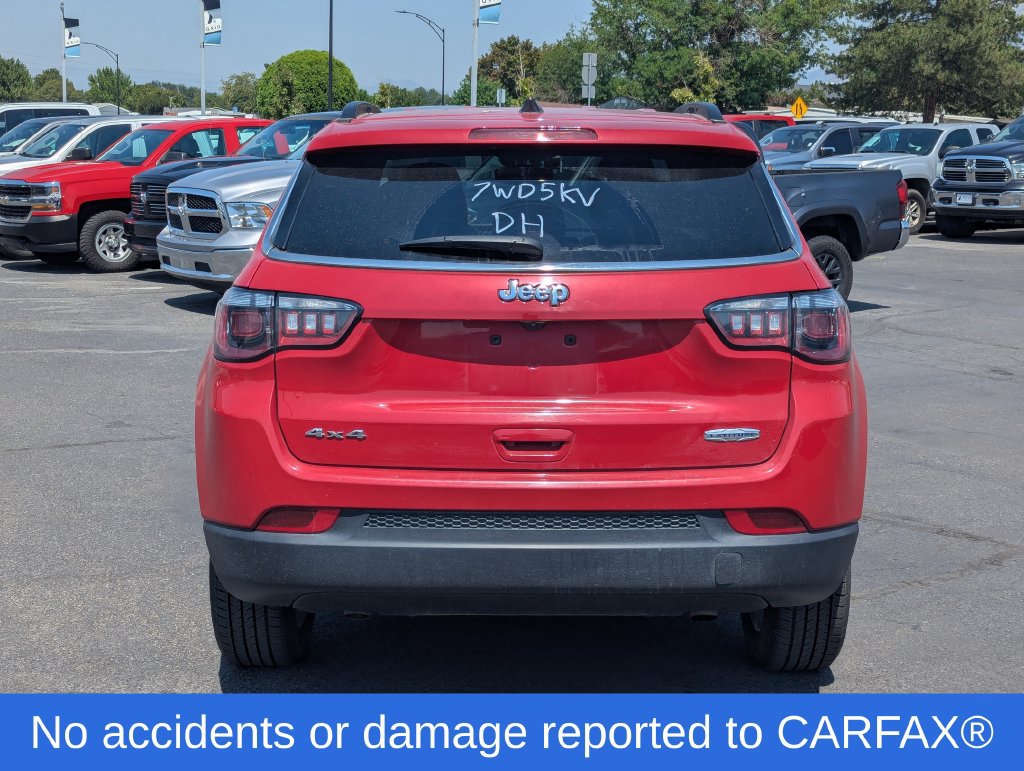 Used 2024 Jeep Compass Latitude AWD/4WD image 4
