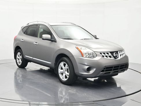 Used 2011 Nissan Rogue SV FWD image 3